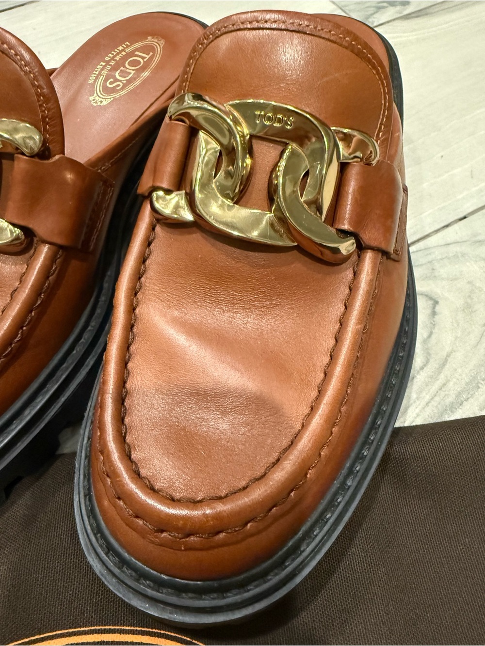 Tod's Tan Leather Chain-Trim Slip-On Loafer Mules - Picture 3 of 5